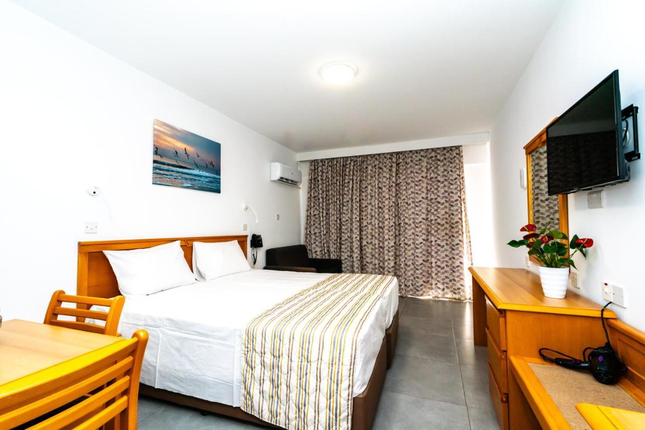 Helios Bay Hotel And Suites Klorakas المظهر الخارجي الصورة