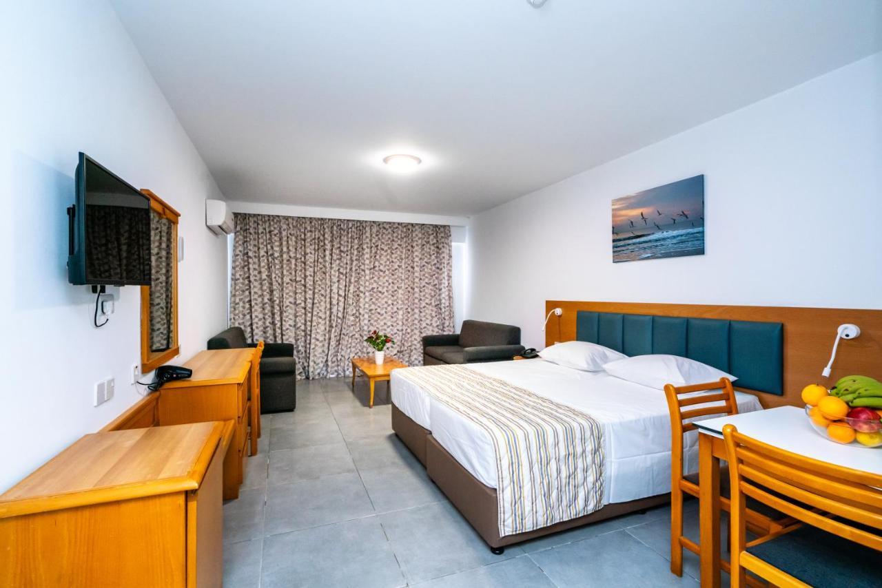 Helios Bay Hotel And Suites Klorakas المظهر الخارجي الصورة