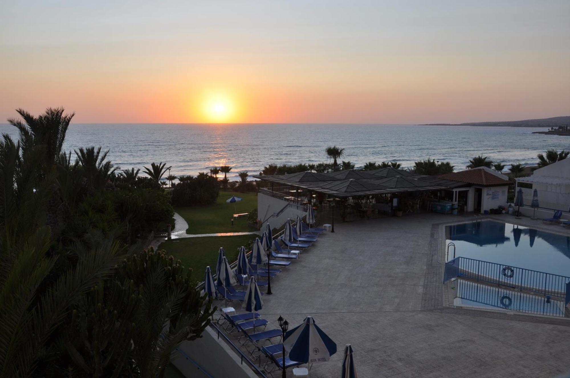 Helios Bay Hotel And Suites Klorakas المظهر الخارجي الصورة