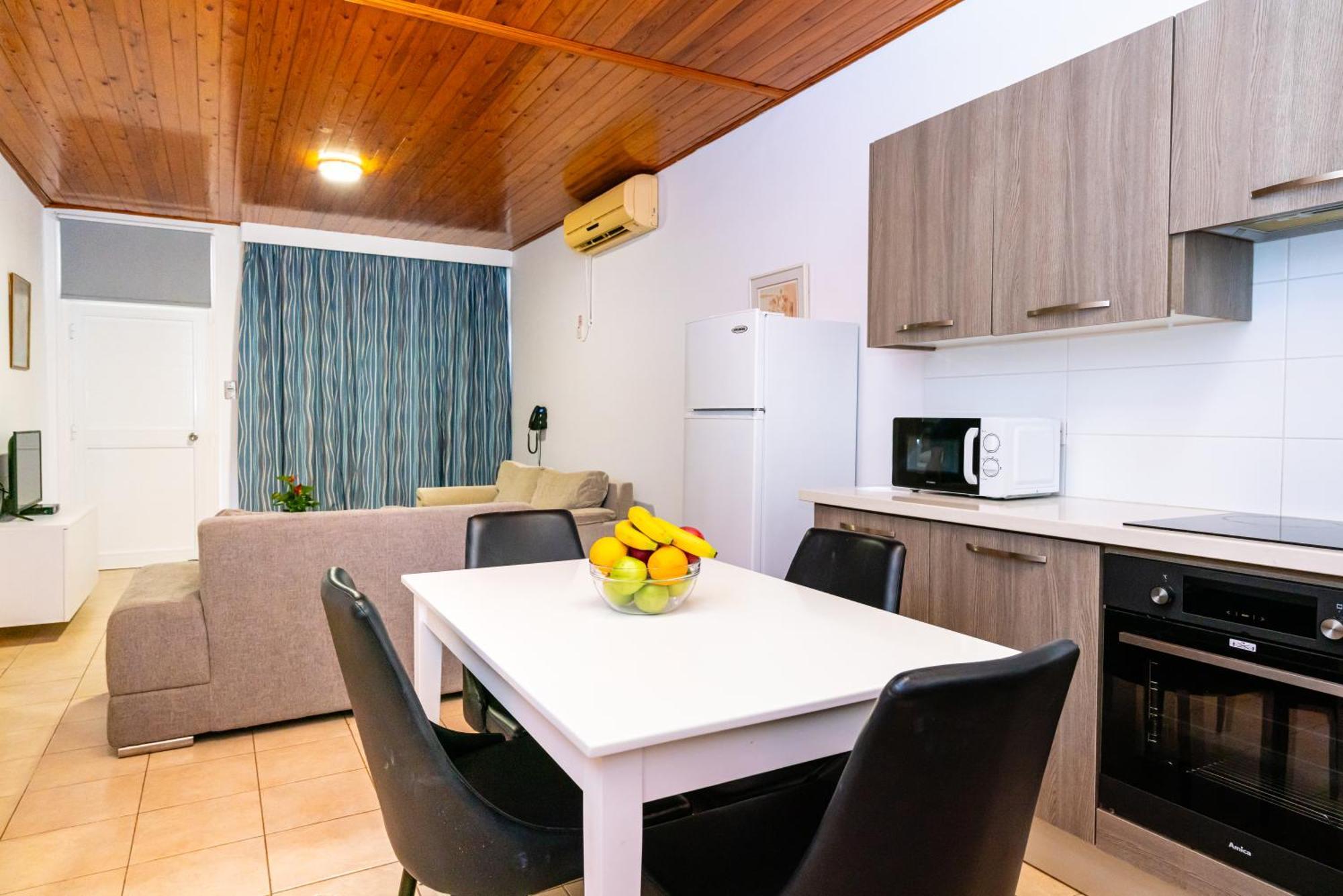 Helios Bay Hotel And Suites Klorakas المظهر الخارجي الصورة